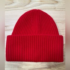 Naïf Red Ribbed Knit Beanie 100% Merino Wool